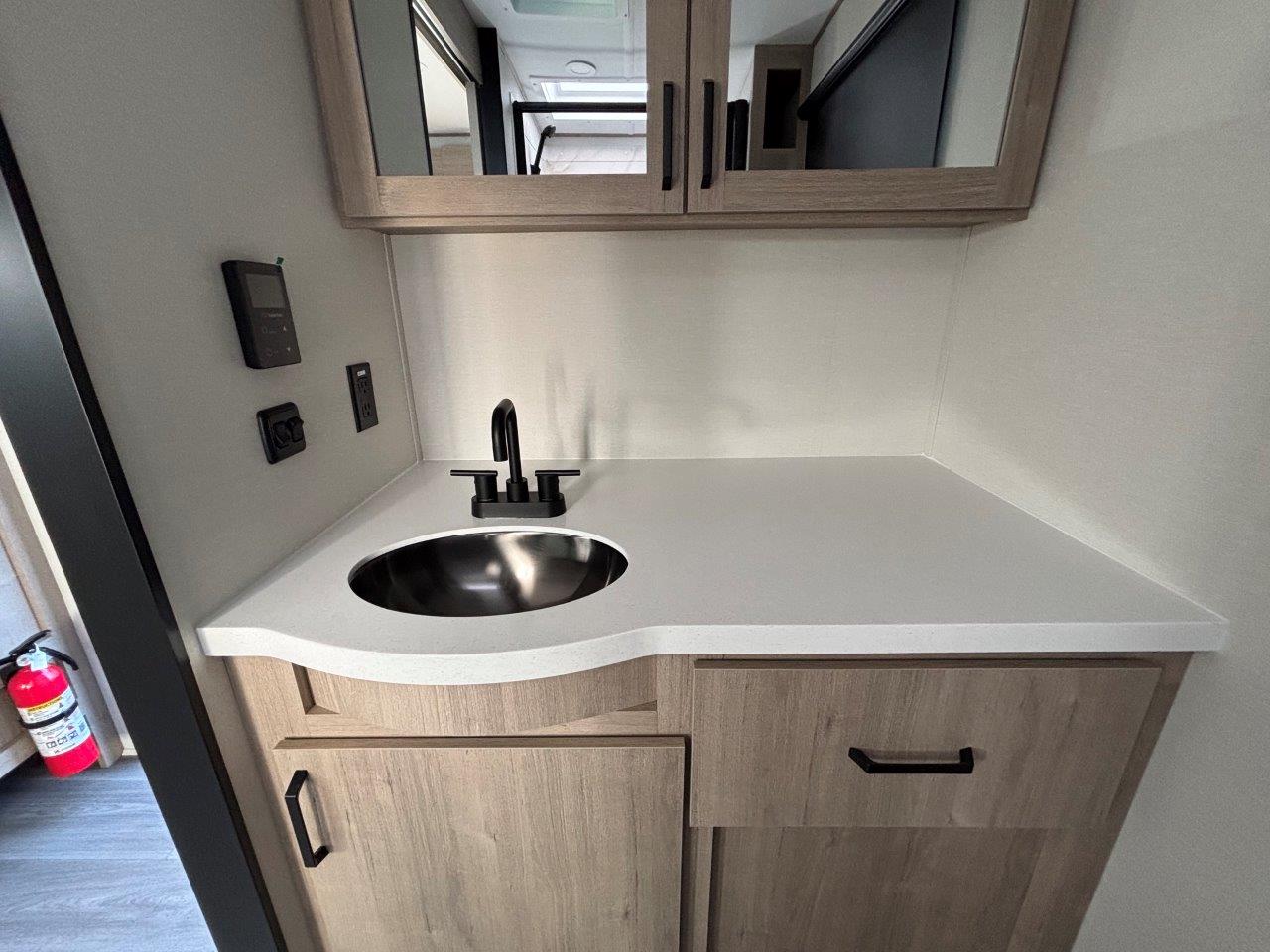 2027 Grand Design Imagine 2600RB - Image 10
