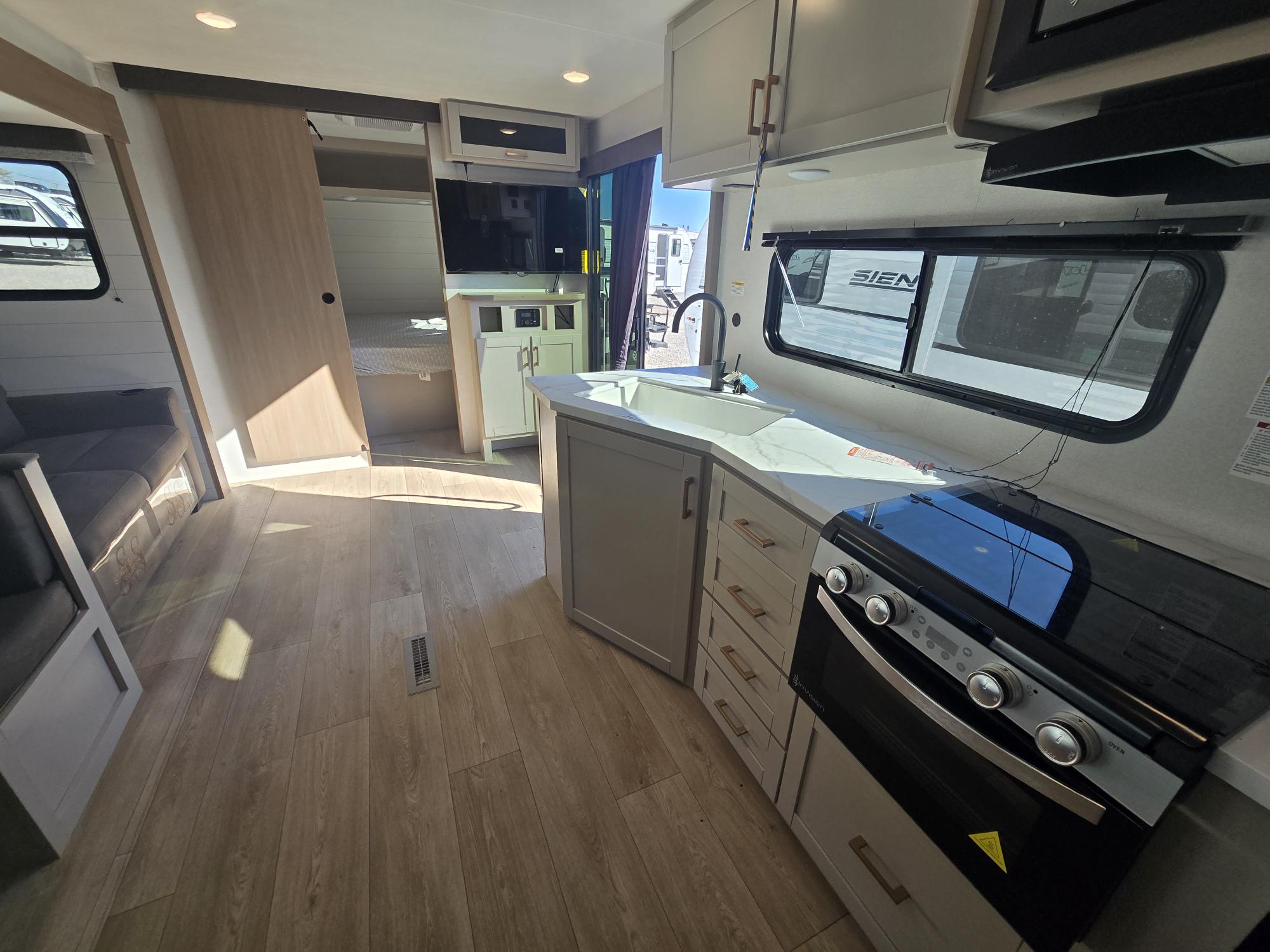 2027 JAYCO JAY FLIGHT 380DQS - Image 13