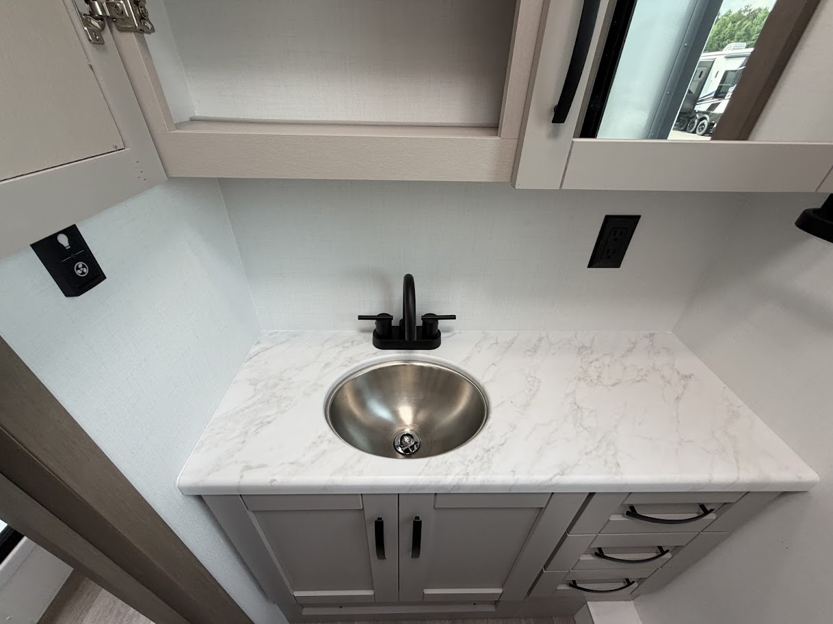 2027 JAYCO PRECEPT 31UL - Image 41