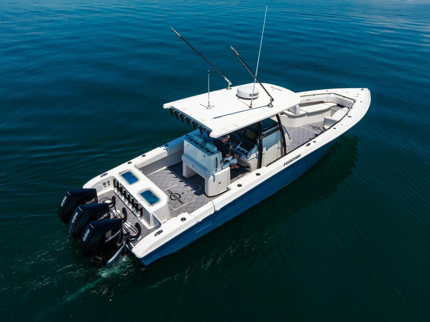 2020 Fountain 38 Center Console - Image 11