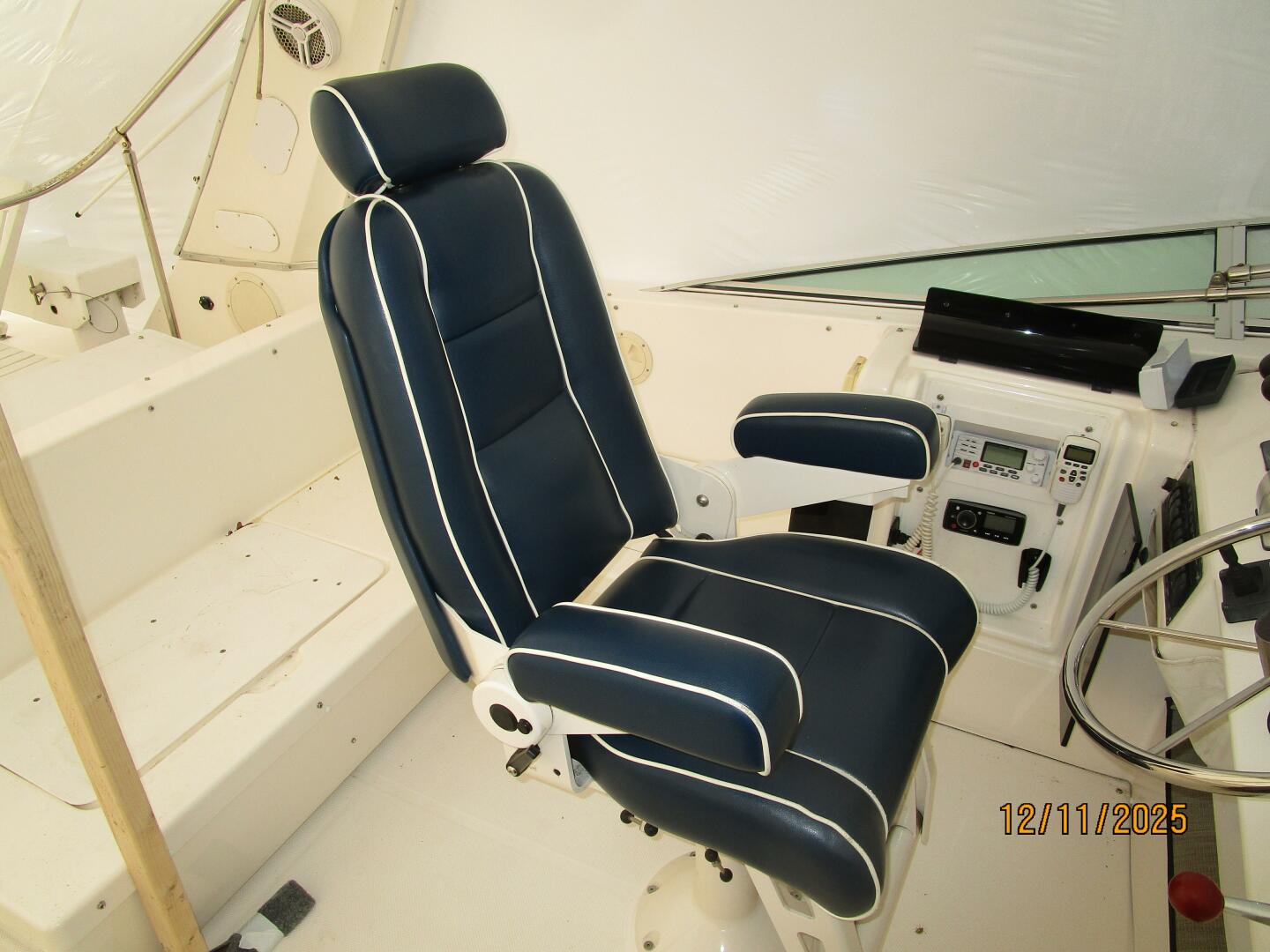 1998 Bayliner 4788 - Image 17