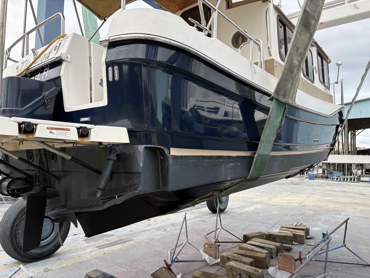 2014 Ranger Tugs R-27 - Image 57
