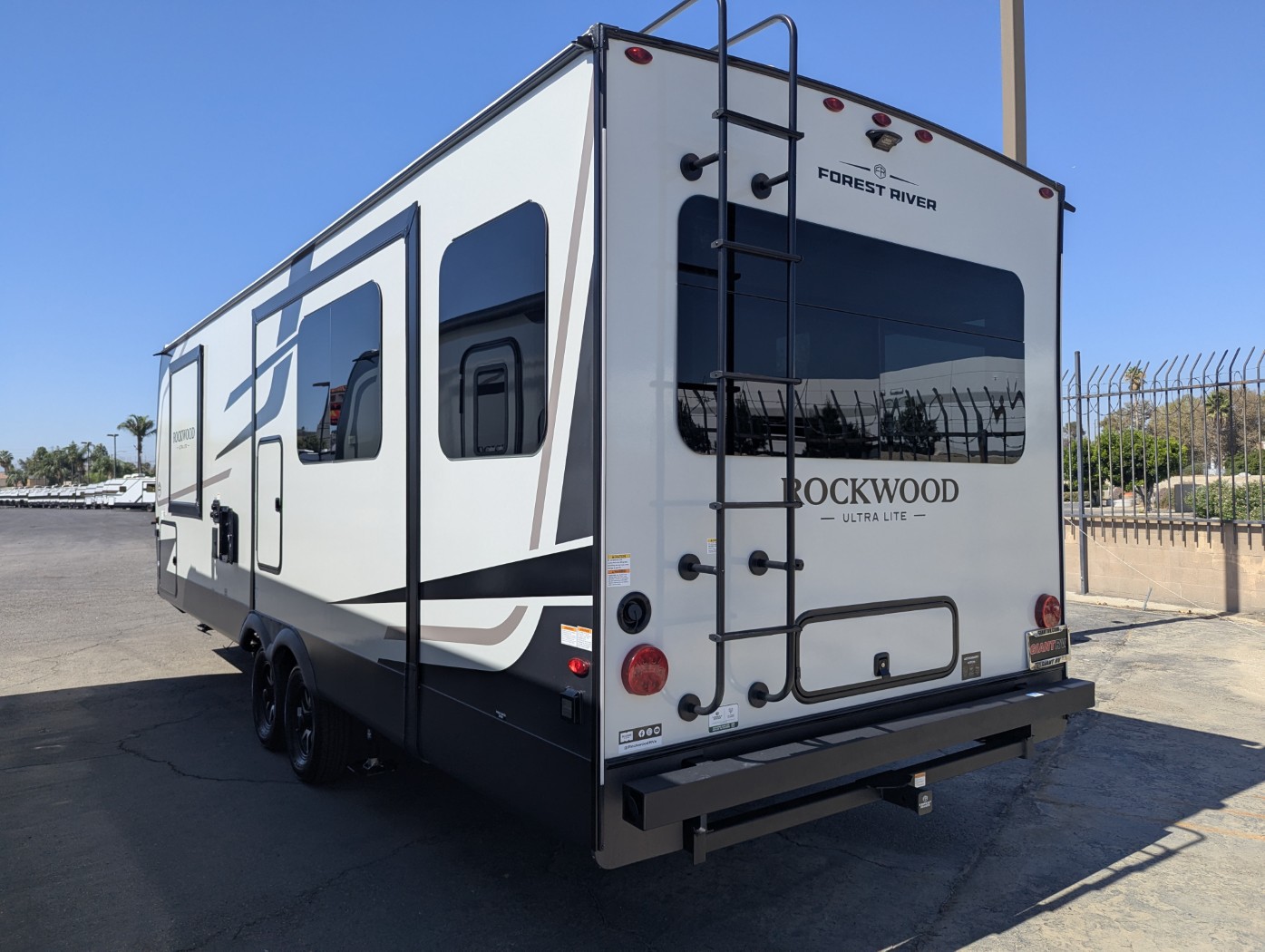 2027 Forest River Rockwood Ultra Lite 2618RD - Image 8