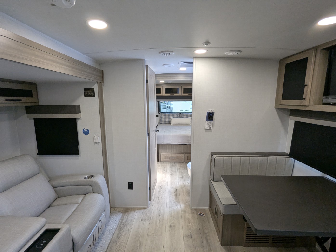 2027 Forest River Rockwood Mini Lite 2515S - Image 26