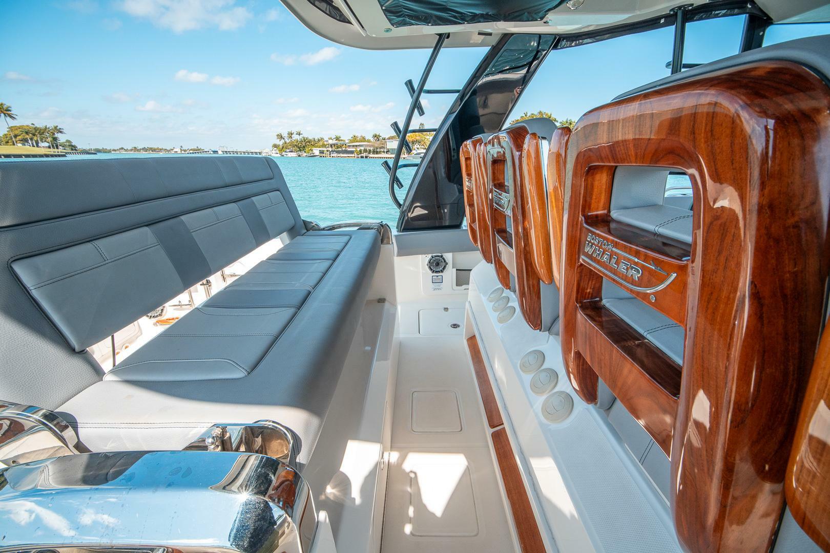 2023 Boston Whaler 420 Outrage - Image 11