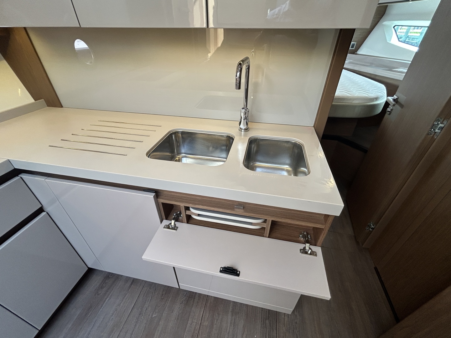 2018 Beneteau GRAN TURISMO 50 - Image 24