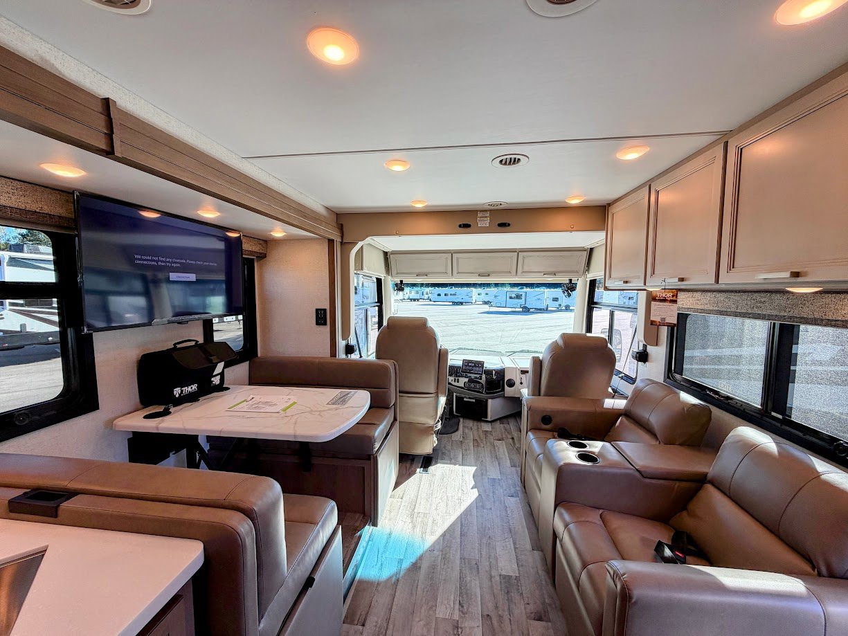 2026 THOR MOTOR COACH PALAZZO 33.5 - Image 59