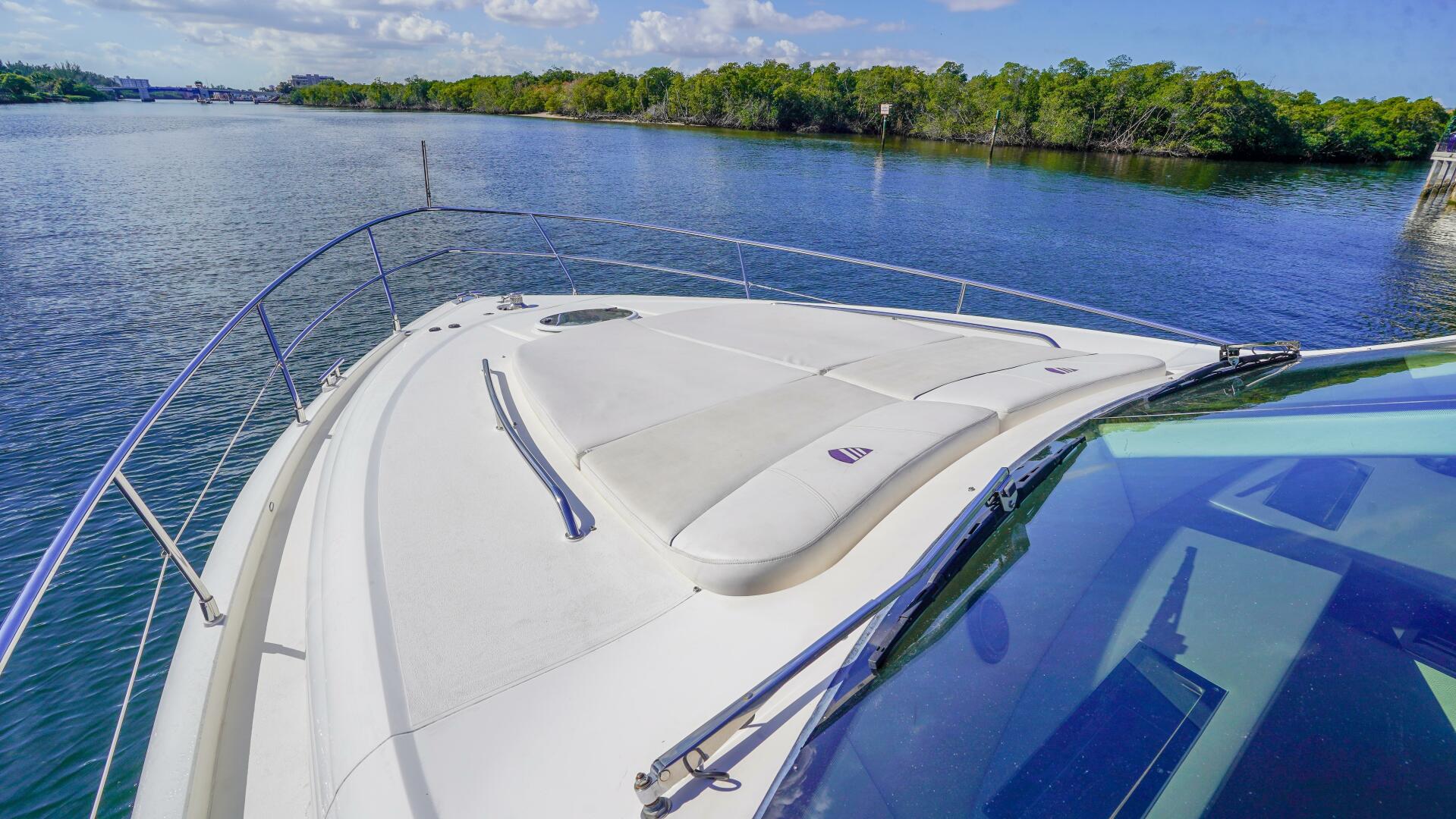 2009 Fairline - Image 40