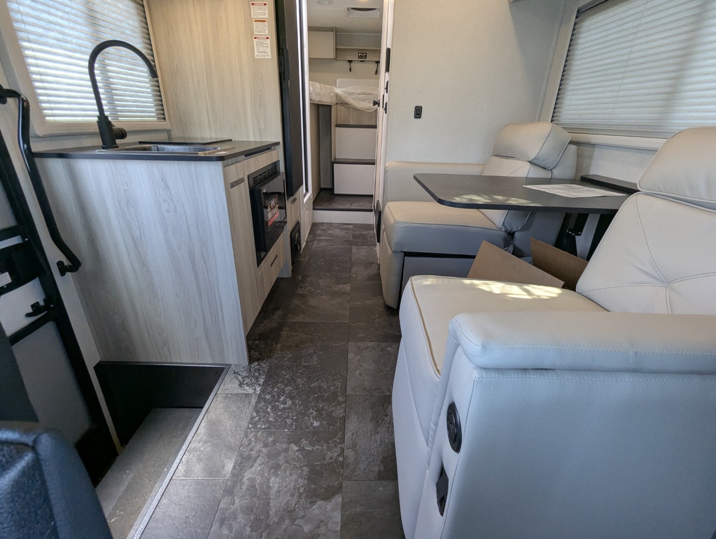 2026 Coachmen Cross Trail EV 26TB - ATH Edition - Image 22