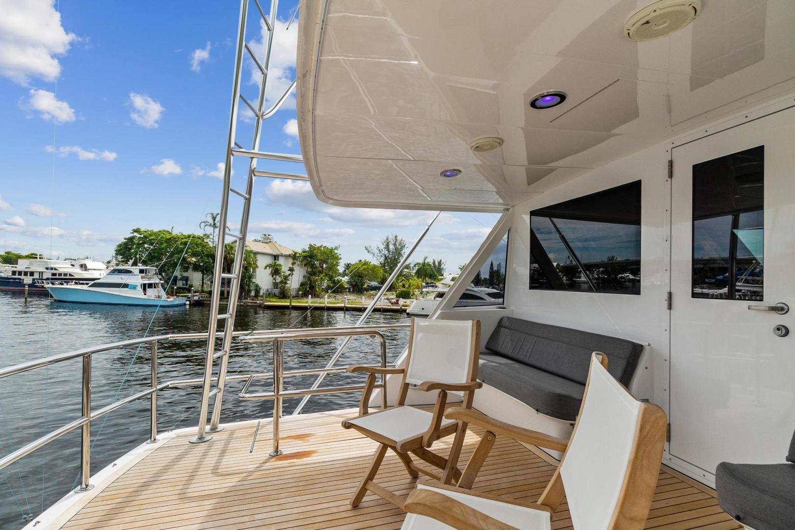 1998 Hatteras 82 Convertible - Image 32