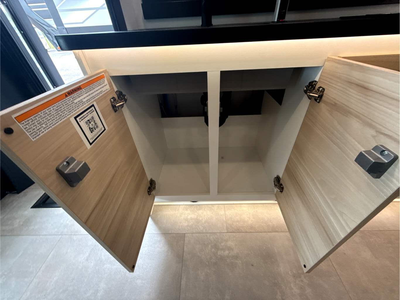 2027 JAYCO MELBOURNE PRESTIGE 25LP - Image 19