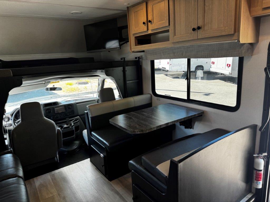 2026 Forest River Sunseeker LE 2750SLE - Image 11