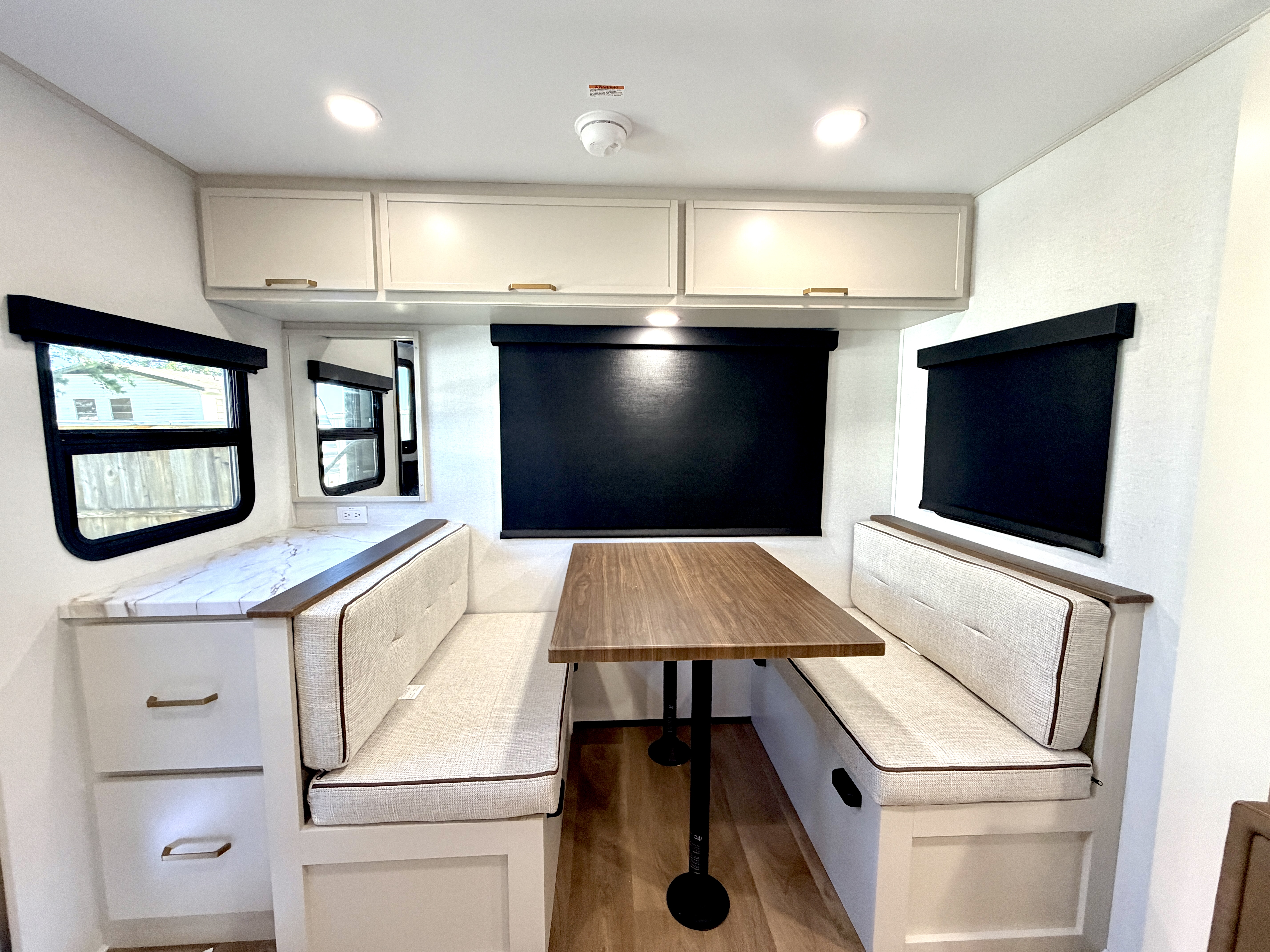 2027 Grand Design Imagine XLS 25RLE - Image 11