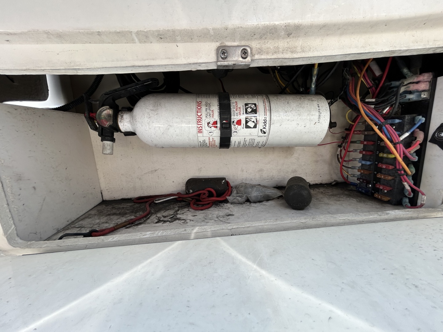 2014 Sea Ray - Image 75