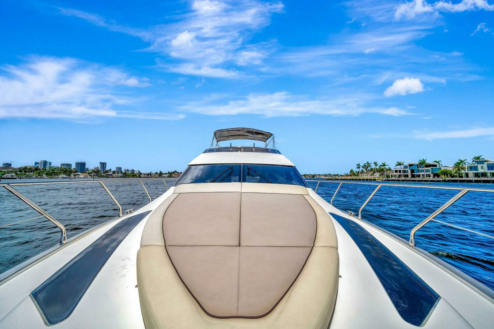 2011 Marquis - Image 16