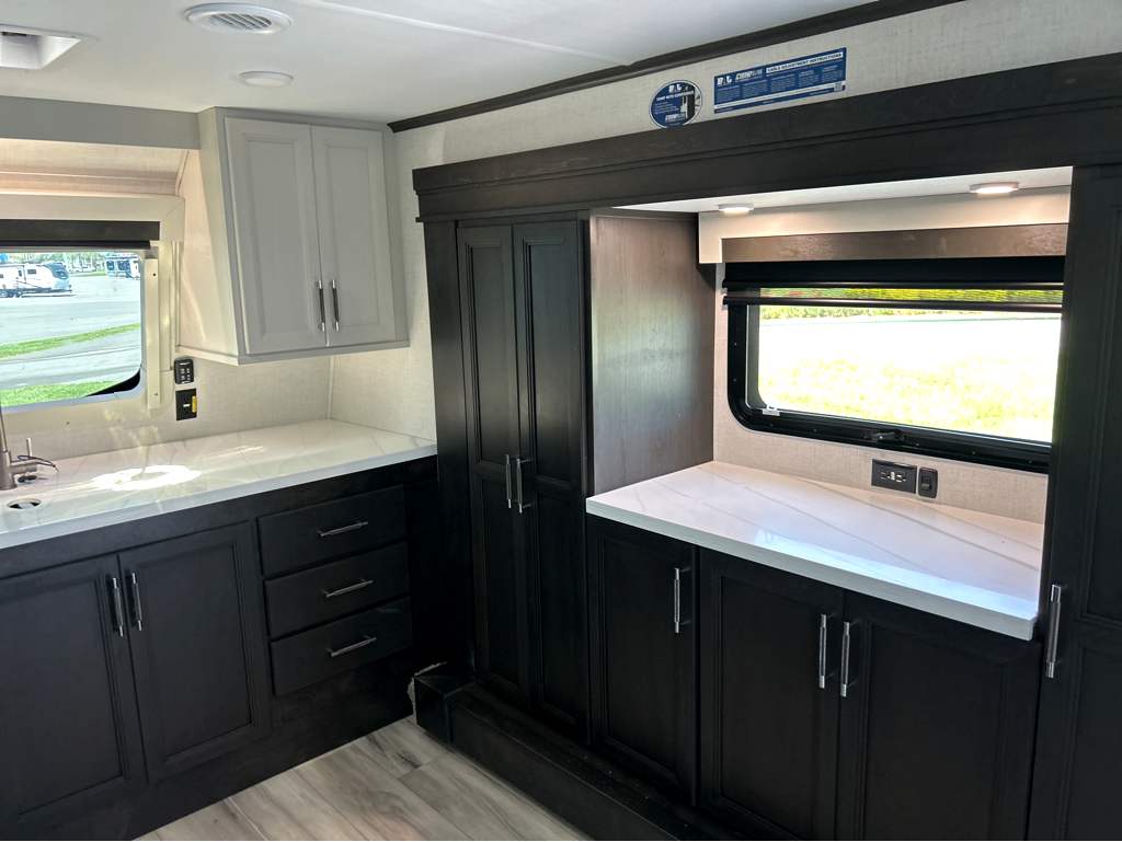 2026 Keystone ALPINE 3820FK - Image 20