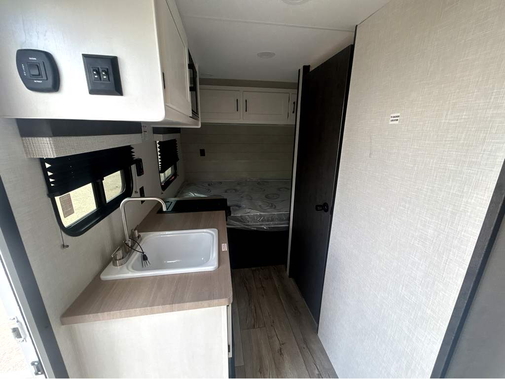 2026 VENTURE RV SIENNA 140VFD - Image 5