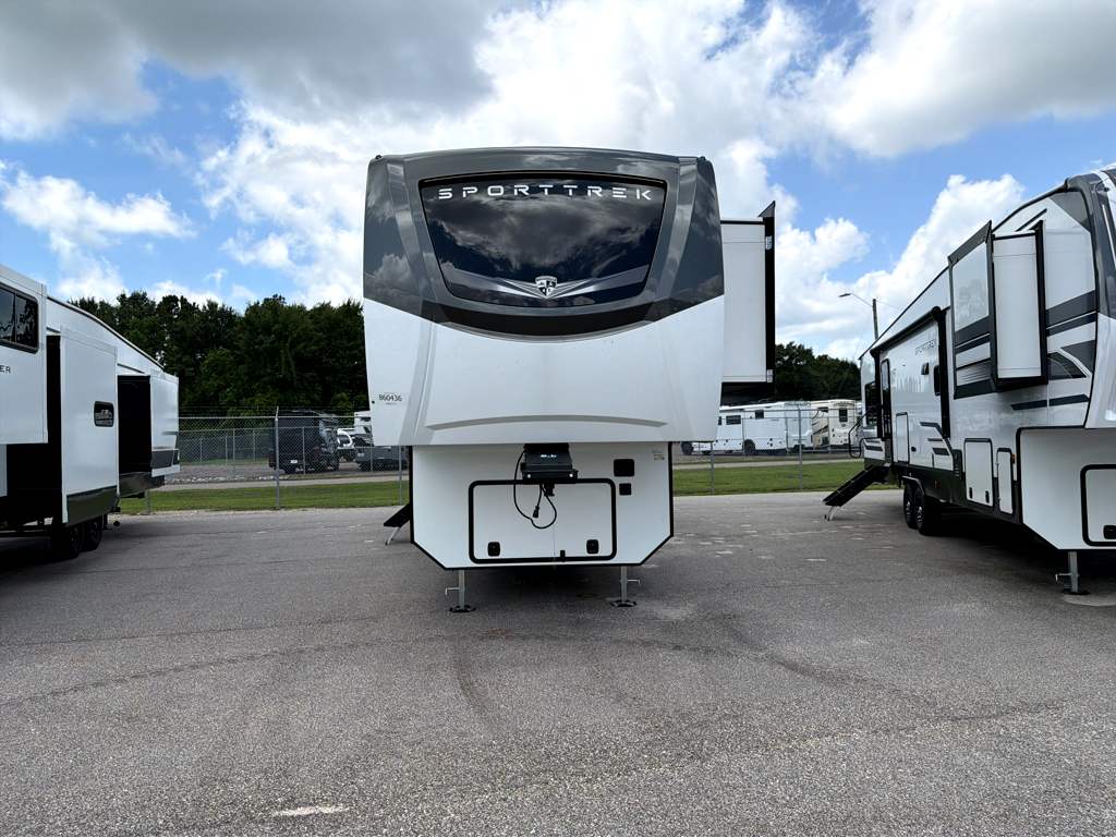 2027 VENTURE RV SPORTTREK 363VFR - Image 2