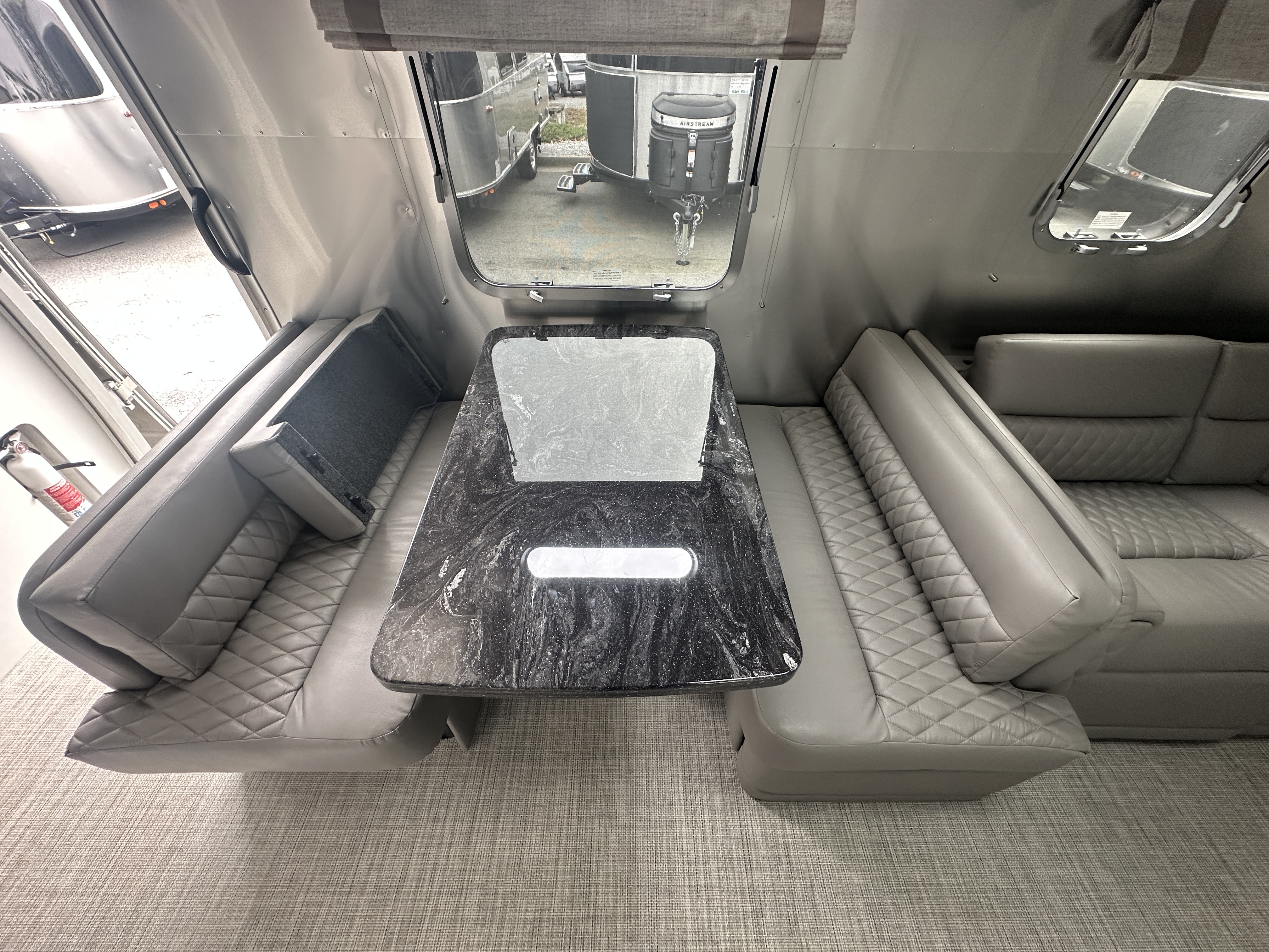 2026 Airstream Classic 33FB - Image 20