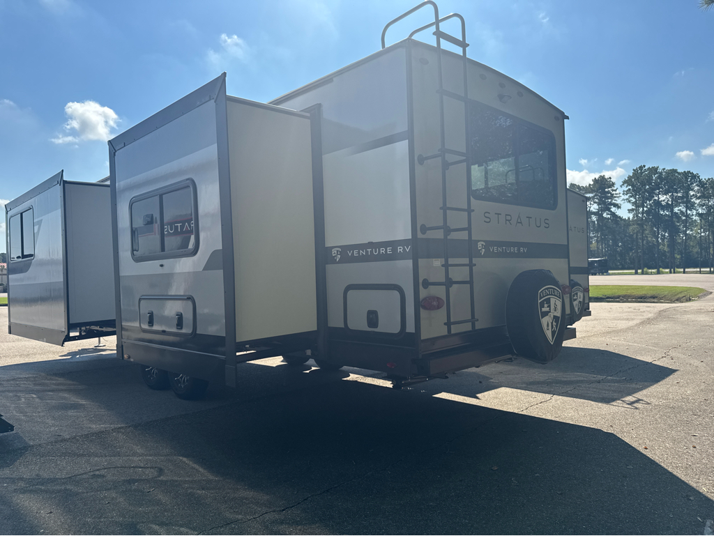 2027 VENTURE RV STRATUS 282VFD - Image 3