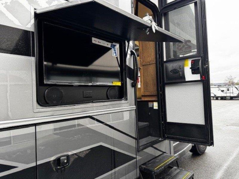 2026 Entegra Coach Accolade 37K - Image 6