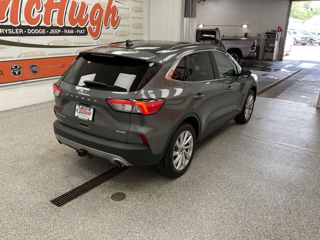 2022 Ford Escape Utility 4D Titanium AWD - Image 5