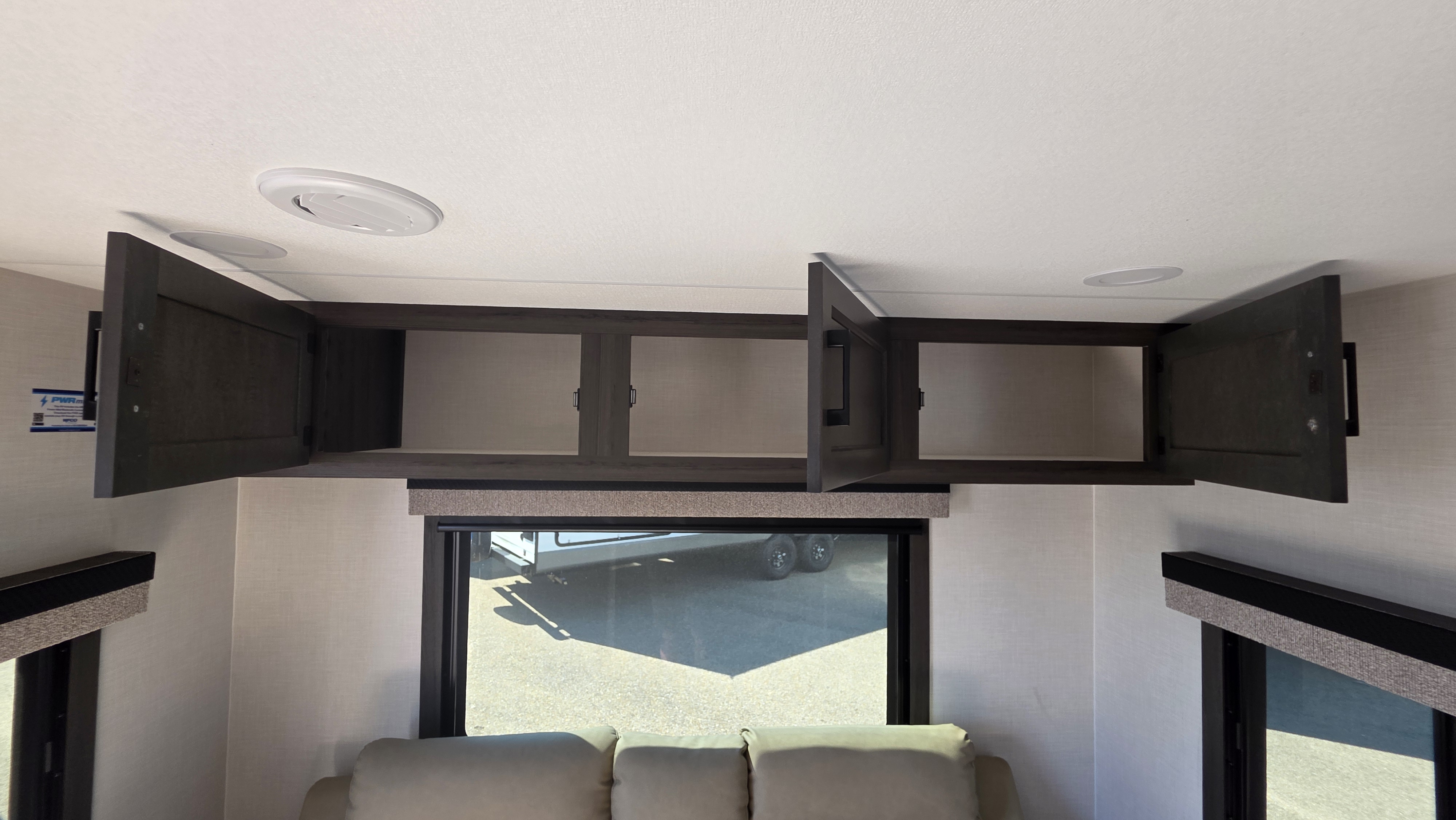 2027 VENTURE RV SPORTTREK STINGER 232VRL - Image 29
