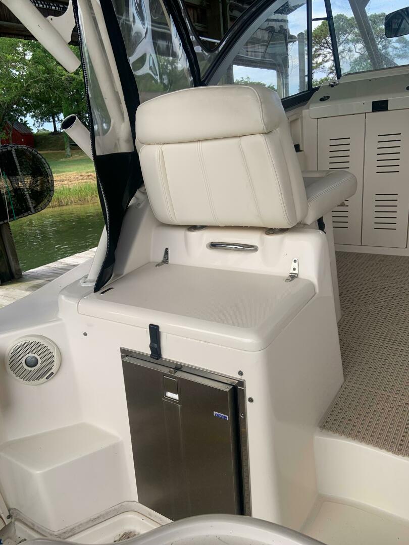 2016 Grady-White Express 330 - Image 89