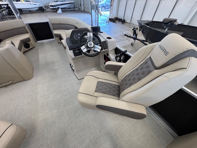 2026 HARRIS CRUISER 230 CWDH - Image 19