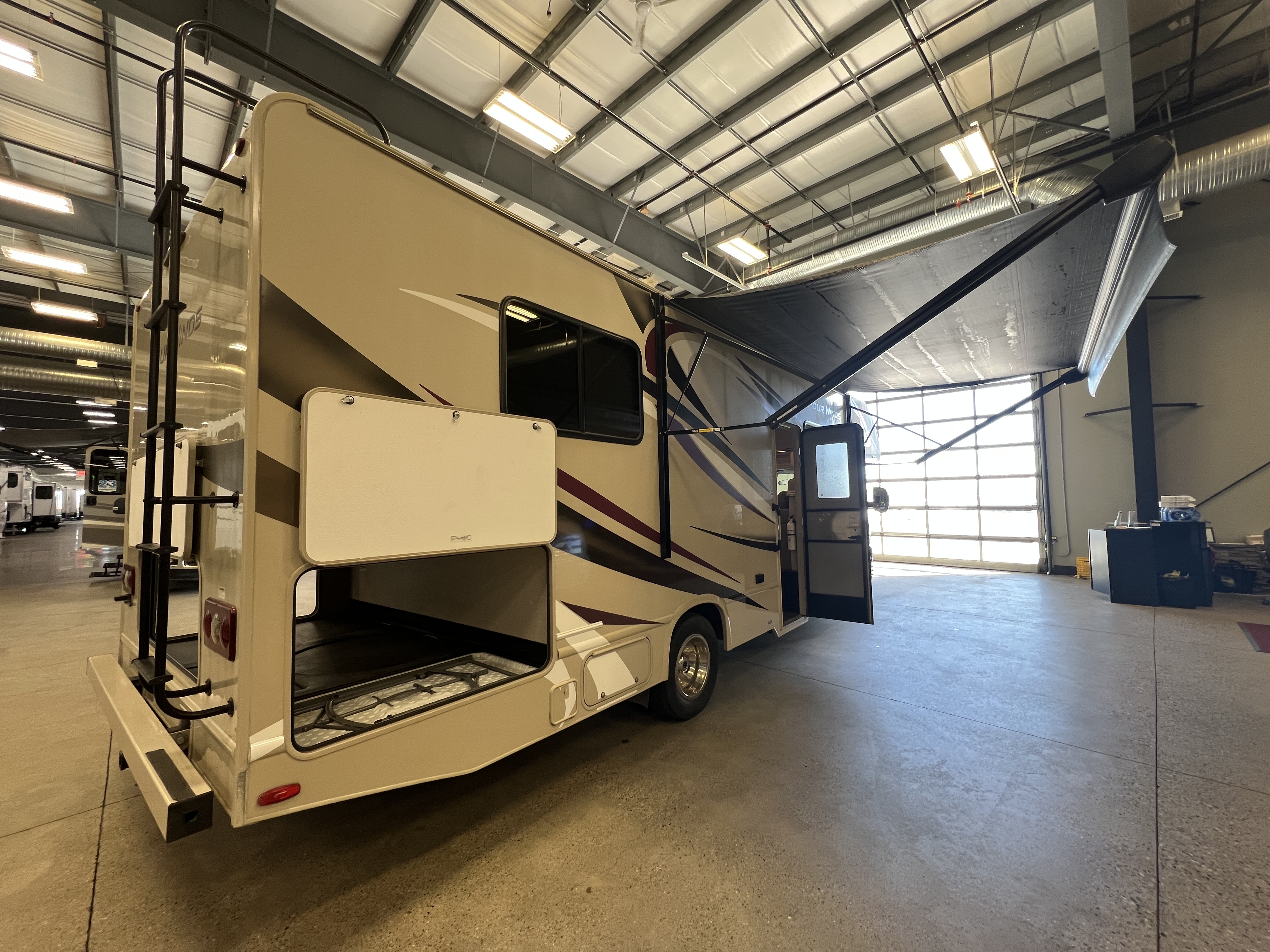 2021 Thor Motor Coach Four Winds 28Z - Image 6