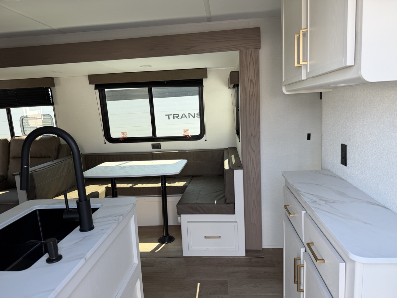 2027 Grand Design Transcend XPLOR 27DBX - Image 4