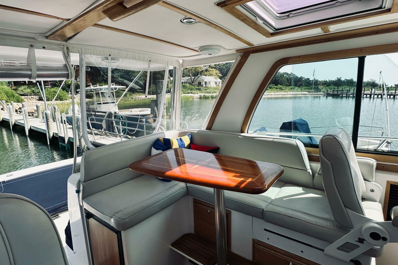 2007 Sabre 34 Express - Image 41
