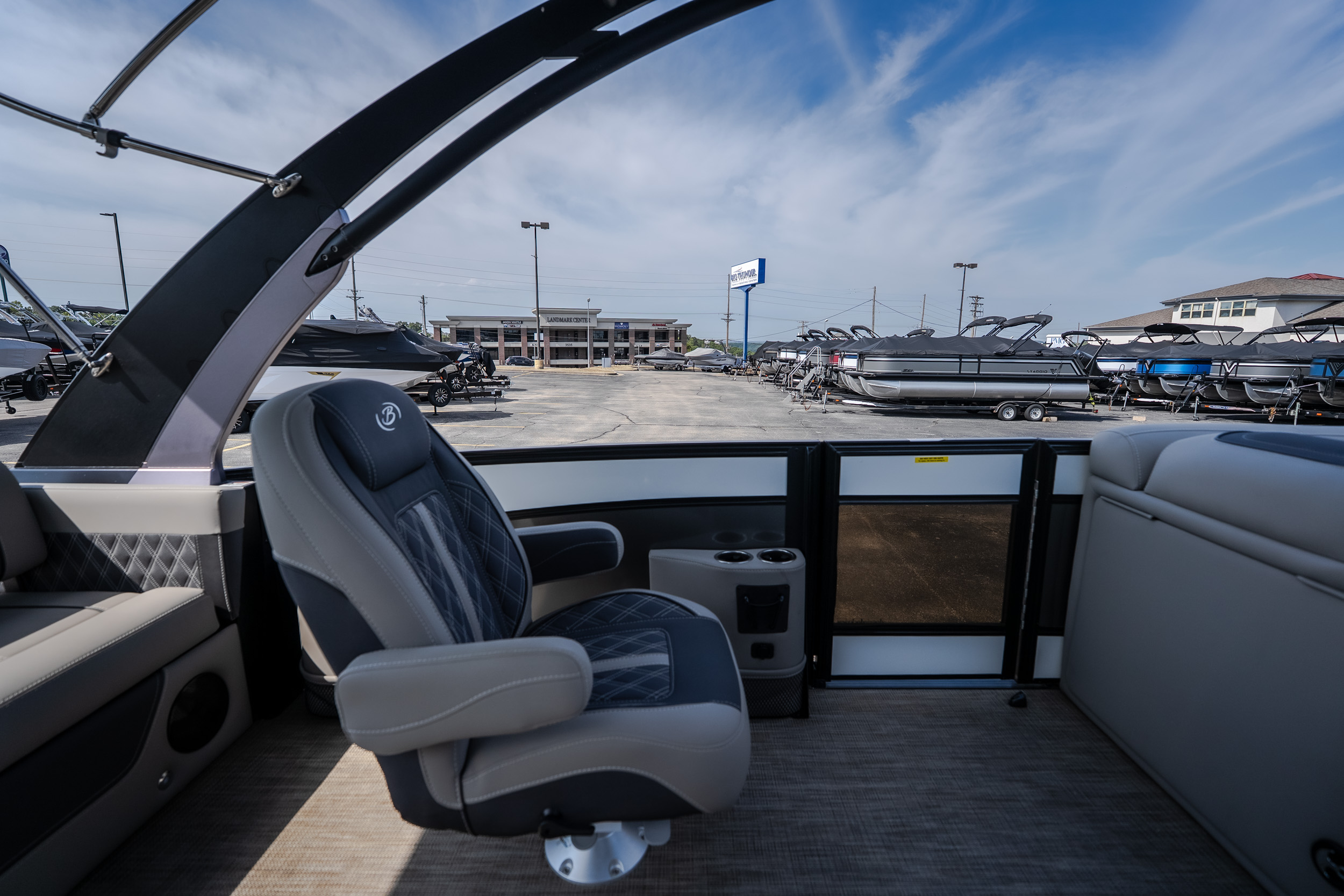 2023 Barletta Lusso 25UCA - Image 30