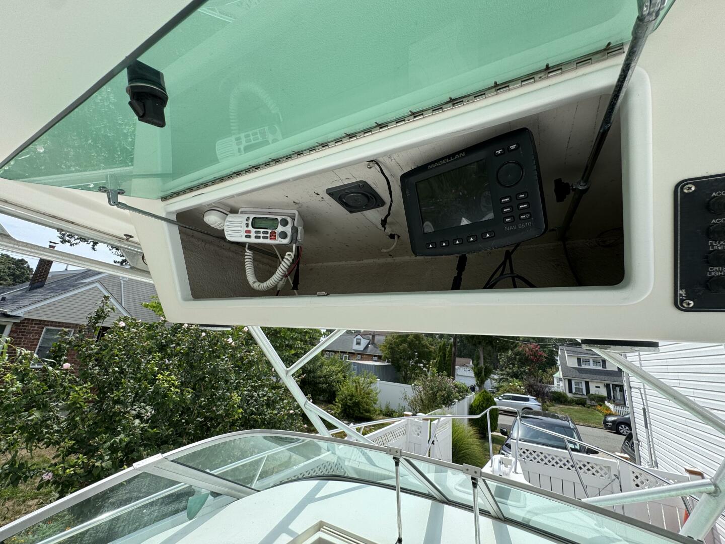 1999 Robalo 2640 - Image 18