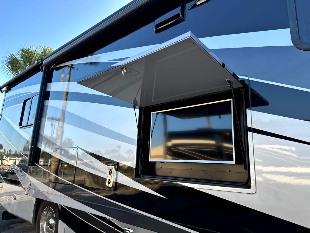 2018 TIFFIN ALLEGRO RED 37BA - Image 8