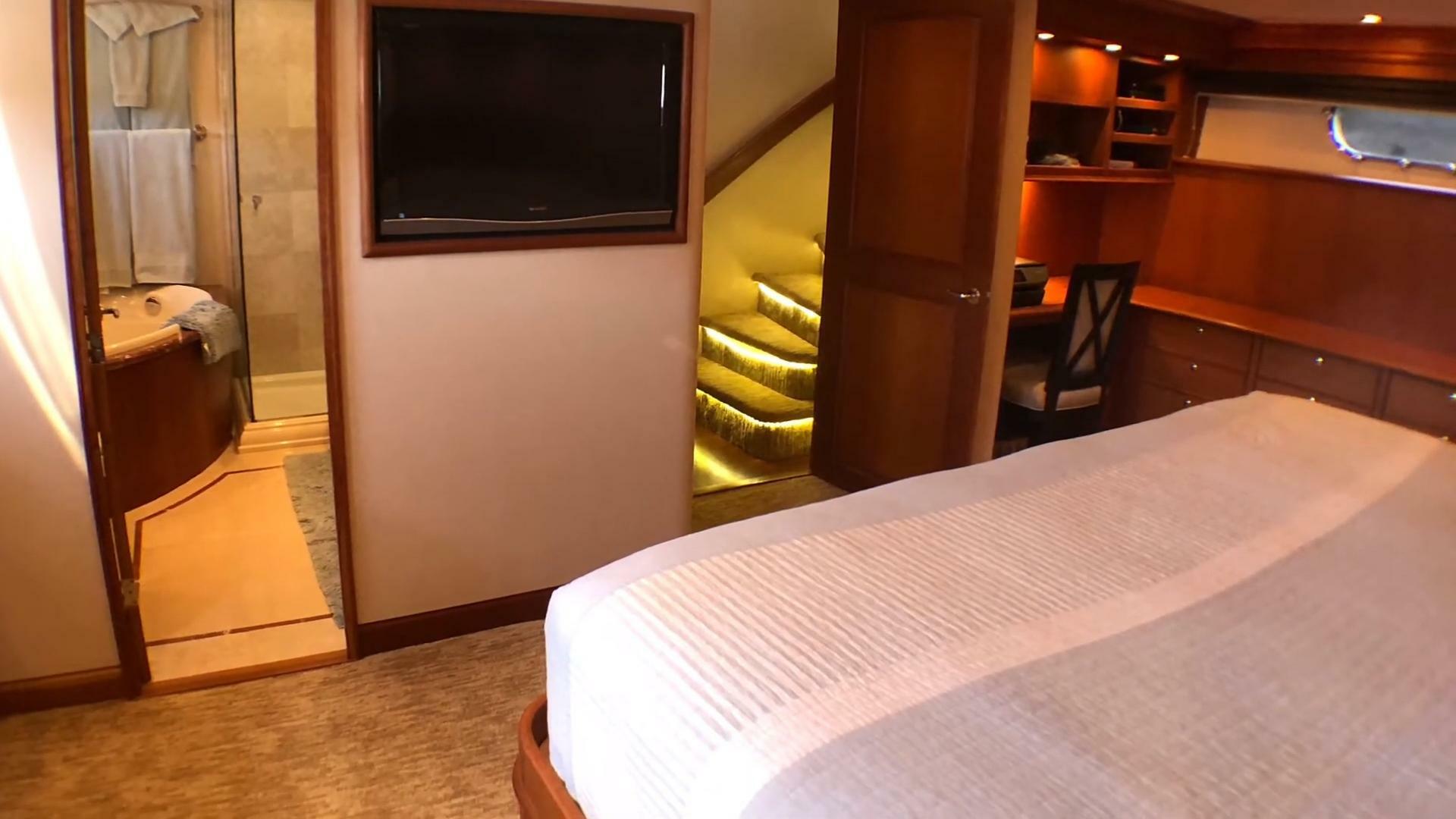 2008 Pacific Mariner 85 Motoryacht - Image 32