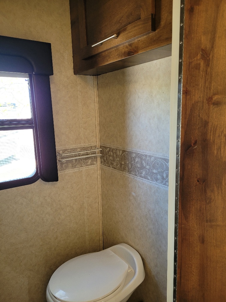 2006 Jayco Seneca HD 34 SS - Image 18