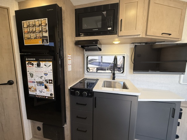 2026 Ember RV Overland Series 190MSL - Image 6