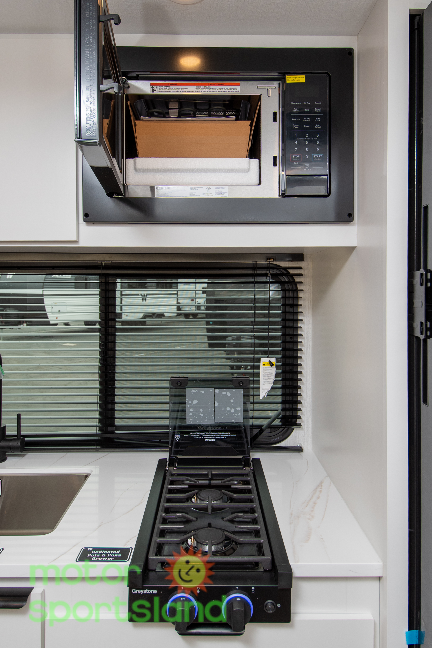 2026 Winnebago Micro Minnie 2108TB - Image 35