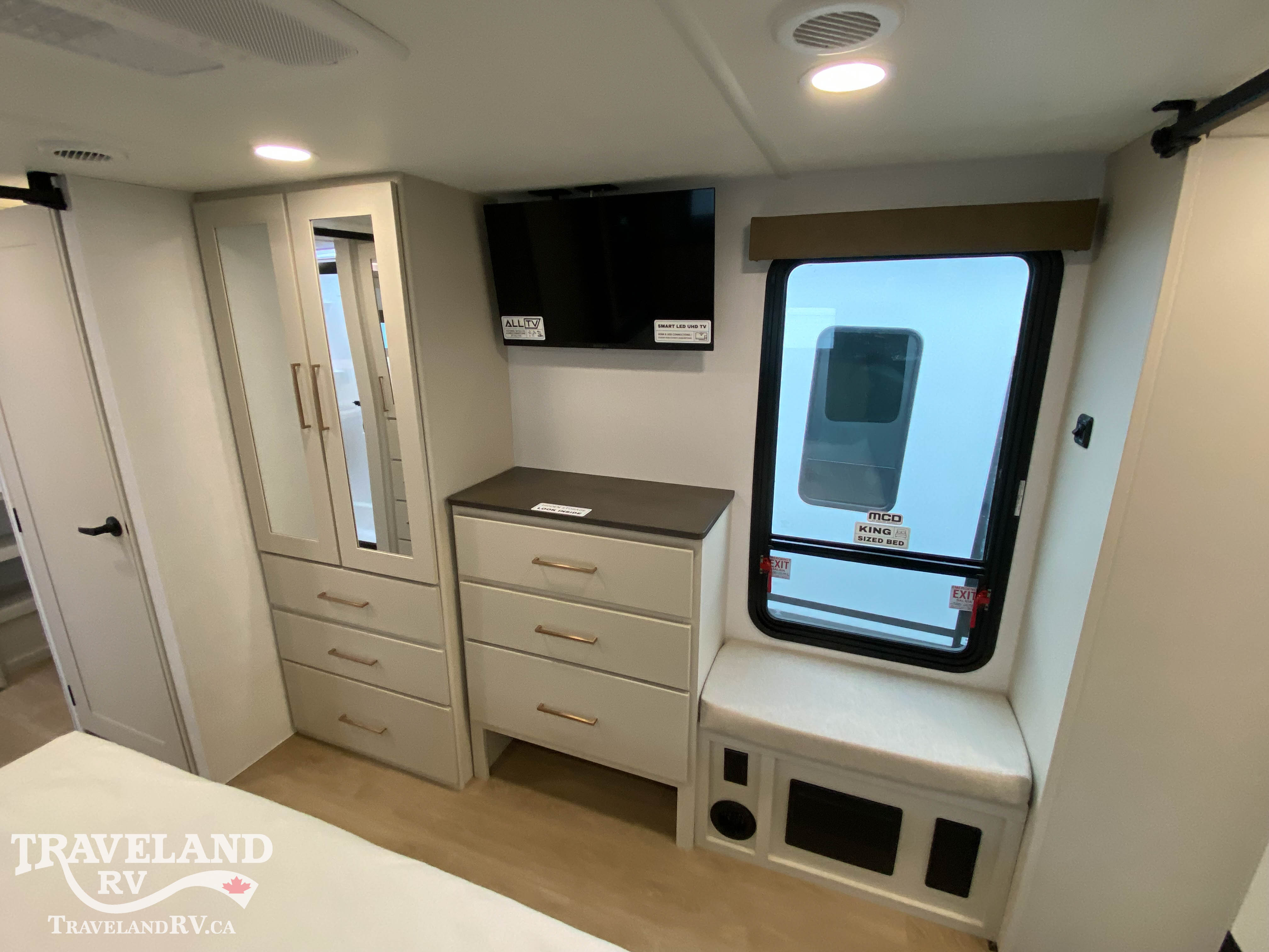2027 Alliance RV Paradigm 385FL - Image 16