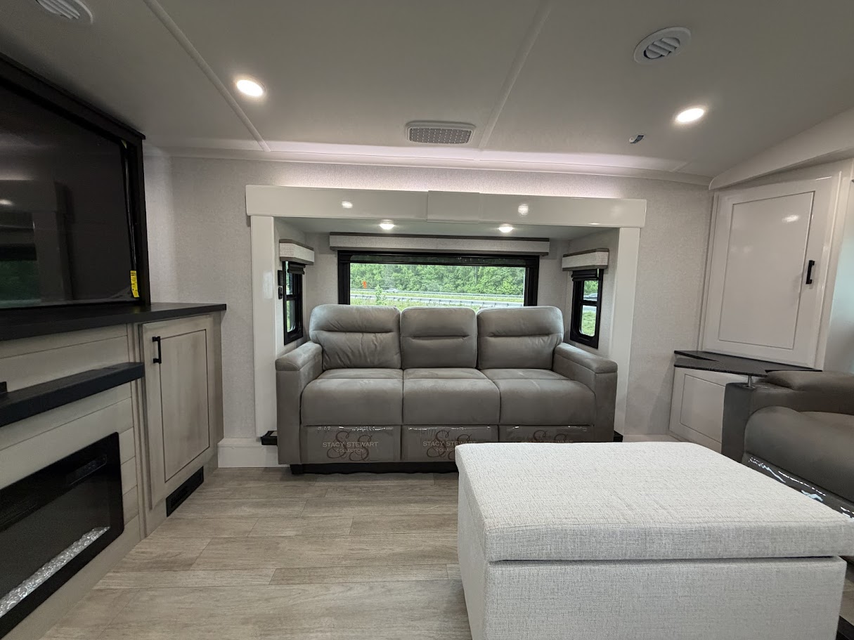 2026 JAYCO PINNACLE 39FLOK - Image 13