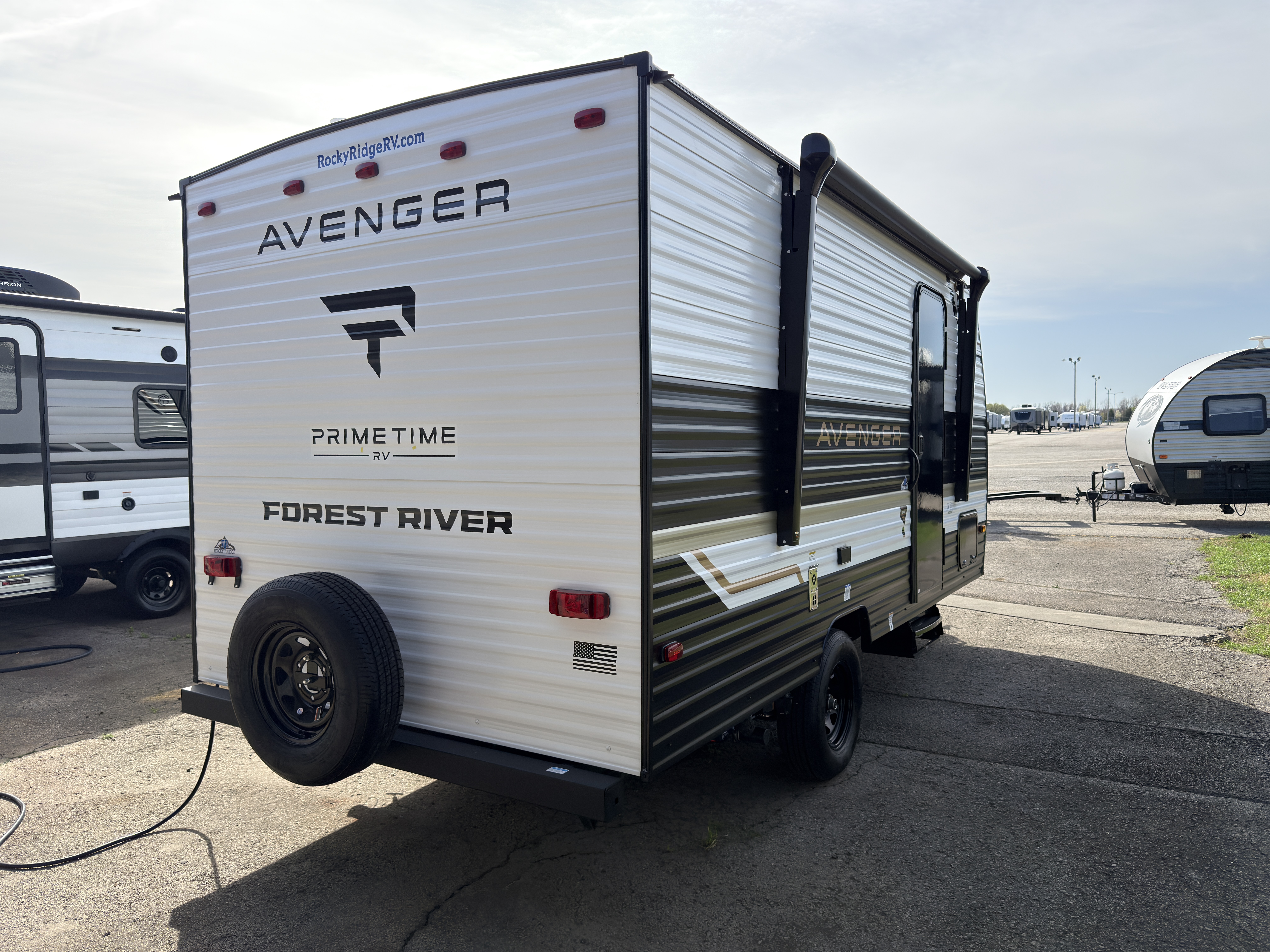 2026 Prime Time Avenger LT 16BHX - Image 6