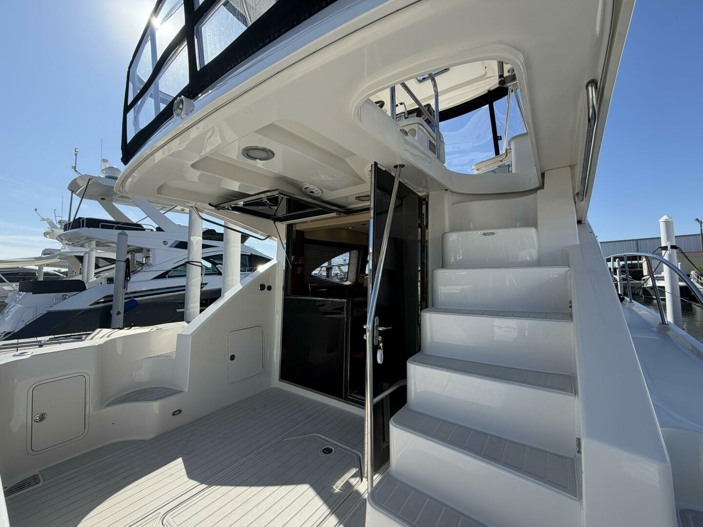 2008 Sea Ray 47 Sedan Bridge - Image 13