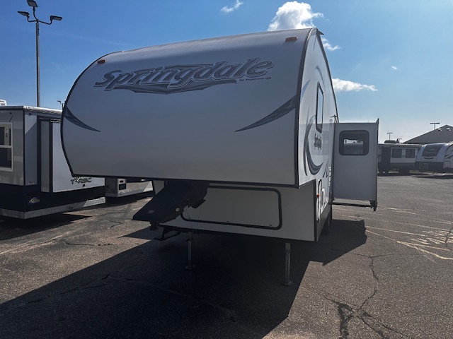 2014 KEYSTONE RV SPRINGDALE 253 REGL - Image 2
