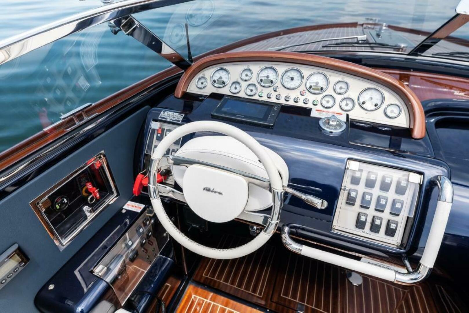 2020 Riva - Image 20