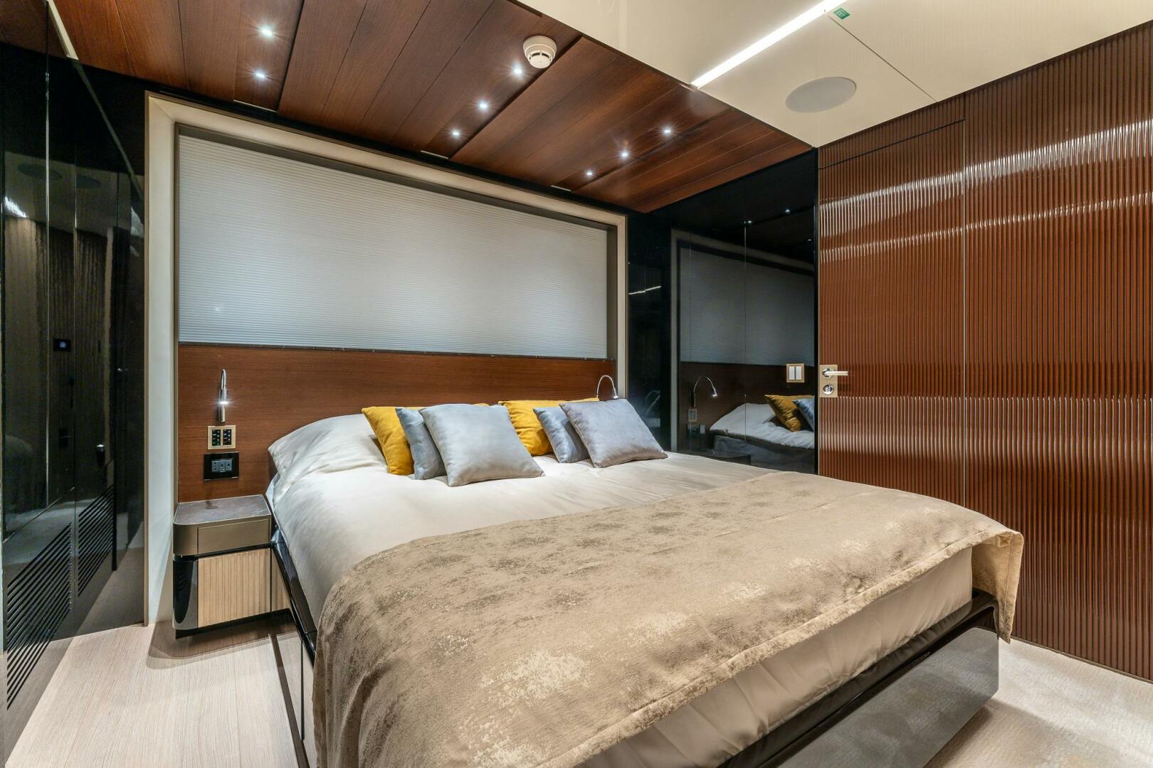 2024 AES Yacht - Image 34