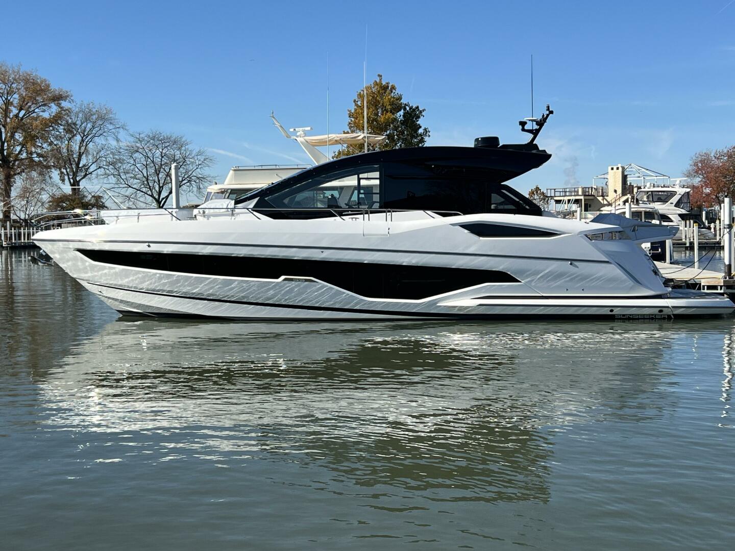 2026 Sunseeker 55 Predator - Image 10