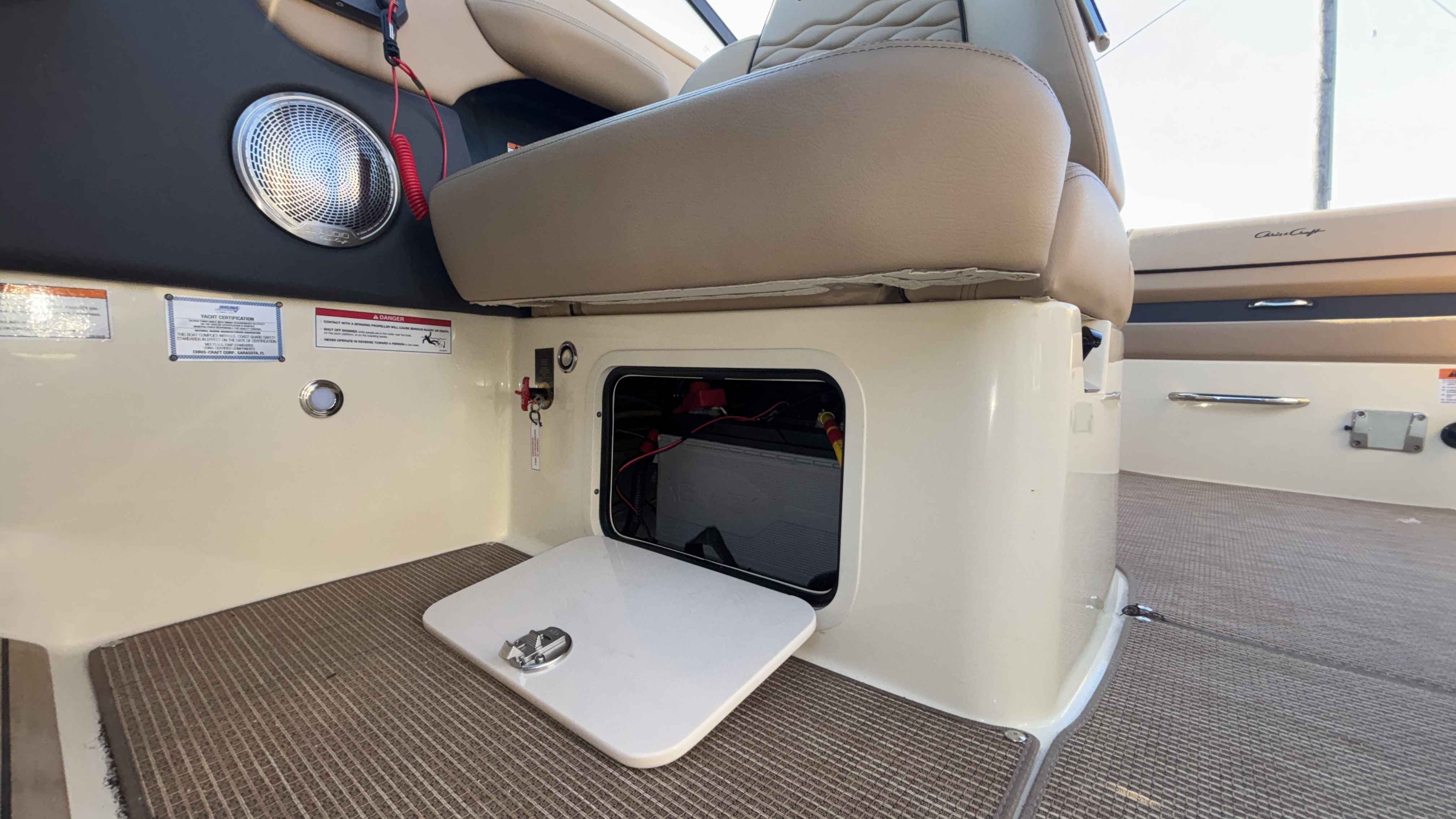 2026 Chris Craft SPORTSTER 28 Sterndrive - Image 33