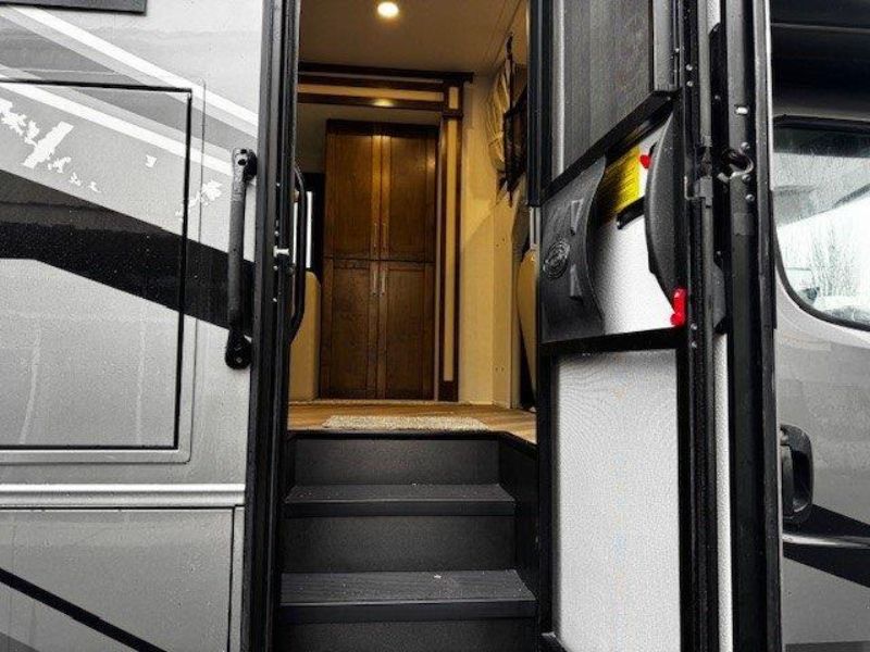 2026 Entegra Coach Accolade 37K - Image 7
