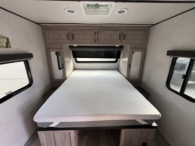 2022 Coachmen Northern Spirit XTR 2145RBX - Image 27